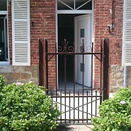 De Campagne A Avec Jardin Et Parking - Fr-1-510-157